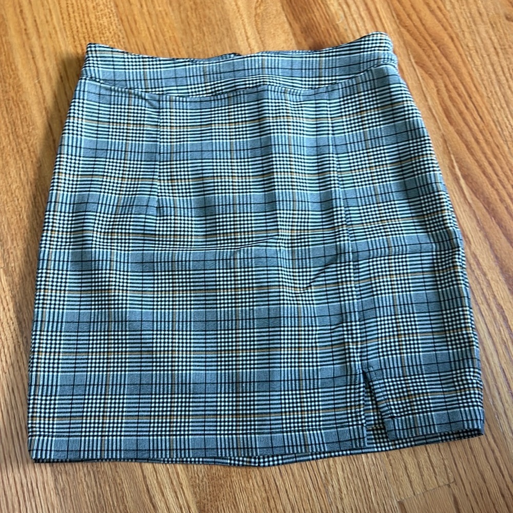 Garage Plaid Skirt Size XS